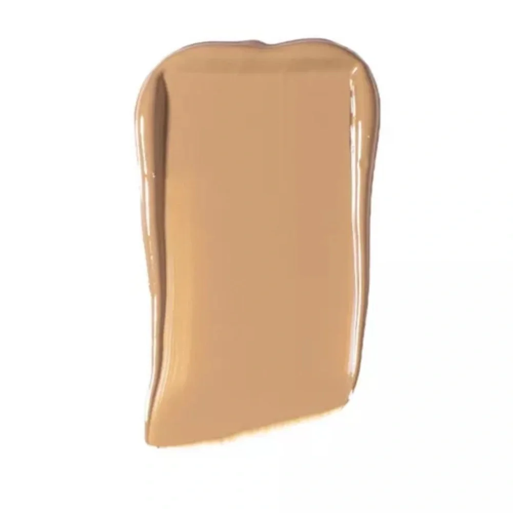 NEW DOUCCE Cache Creme Satin Foundation in Color YD11
